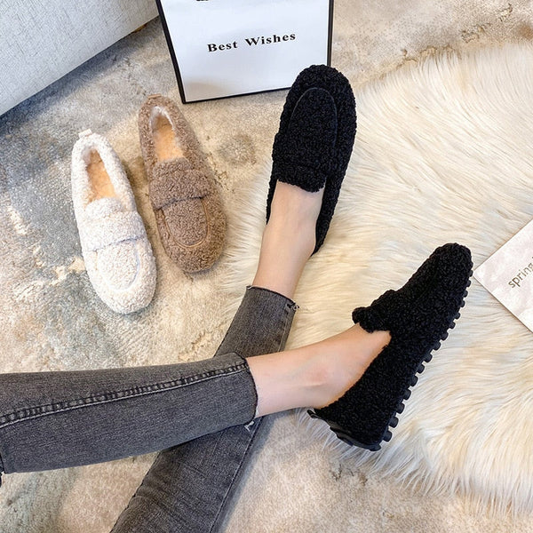 LEVIA™ | Plush Slippers